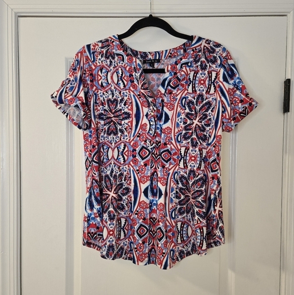 Sami & Jo Tops - Sami & Jo Multicolor Shortsleeve With Snap Woman's Top Size Small With Stretch